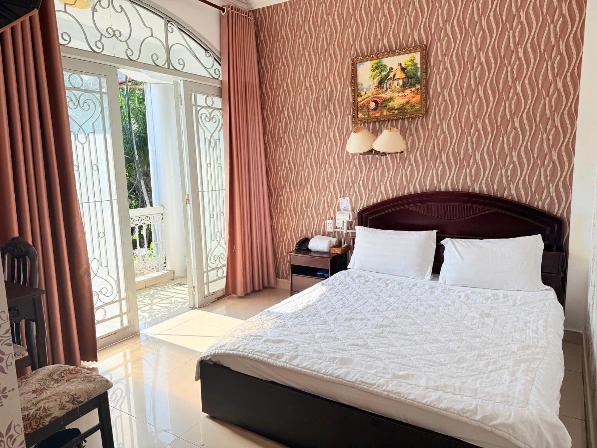 Khach San Hong Tam Hotel Ho Chi Minh City Exterior photo