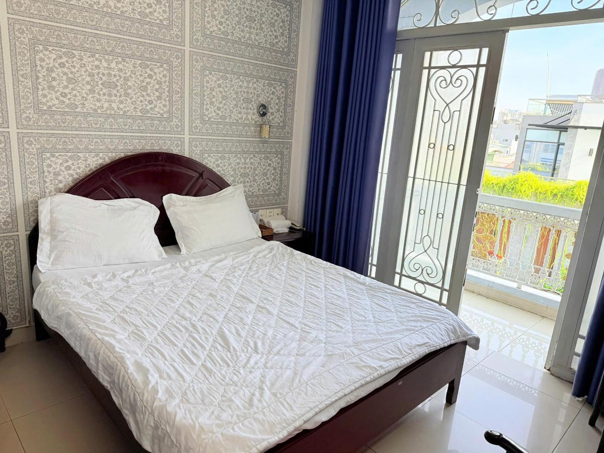 Khach San Hong Tam Hotel Ho Chi Minh City Exterior photo