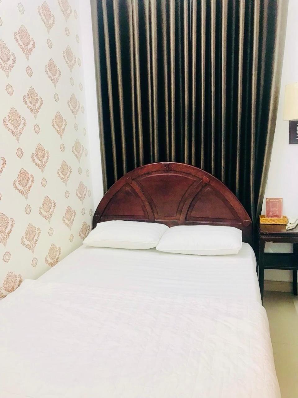 Khach San Hong Tam Hotel Ho Chi Minh City Exterior photo